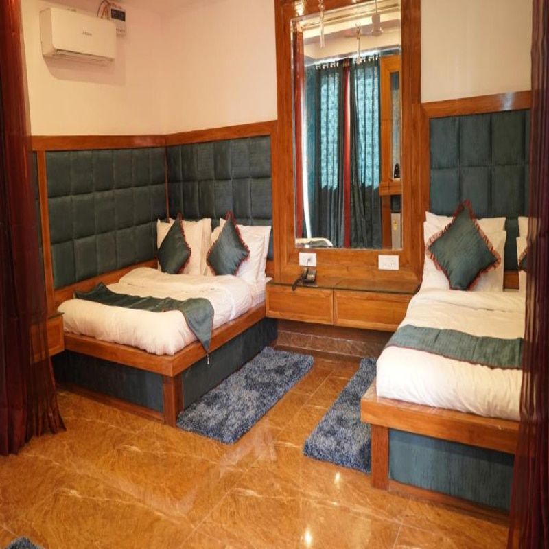 Family Suite With Jacuzzi