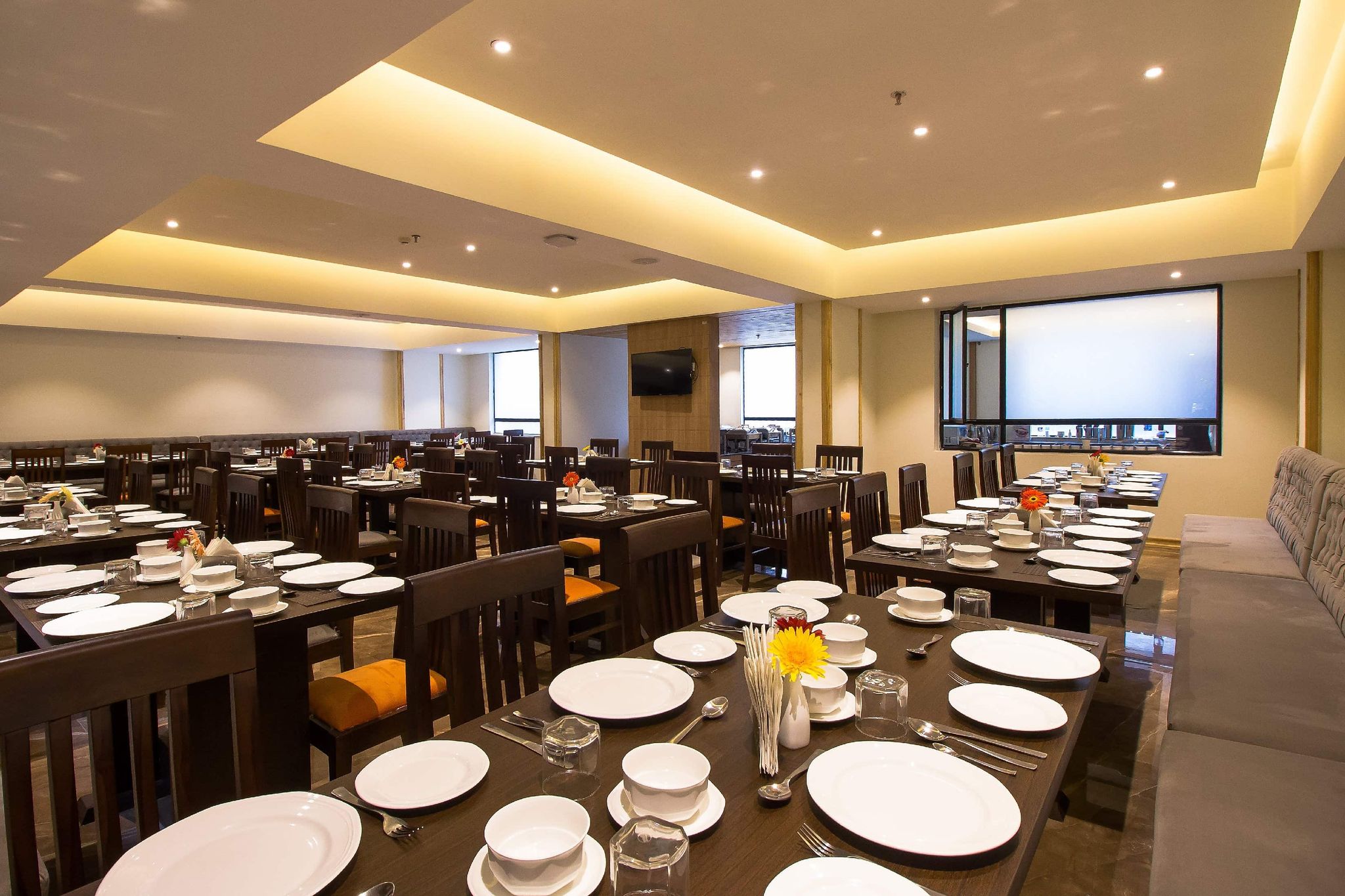 Food & Dining
