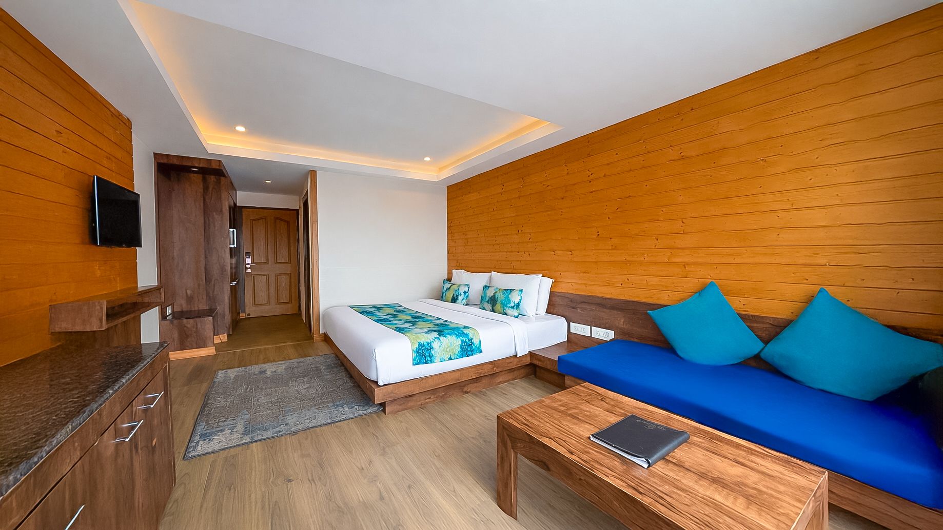 Yashshree Sanderling Mall Road Premium Room 15