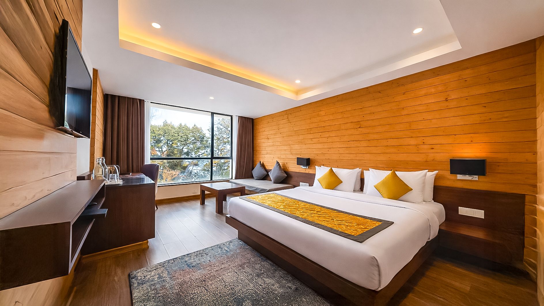 Yashshree Sanderling Mall Road Deluxe Room