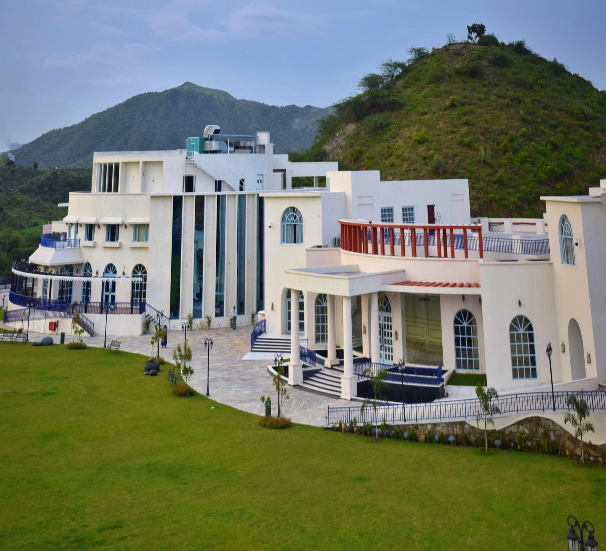 Hotel Exterior