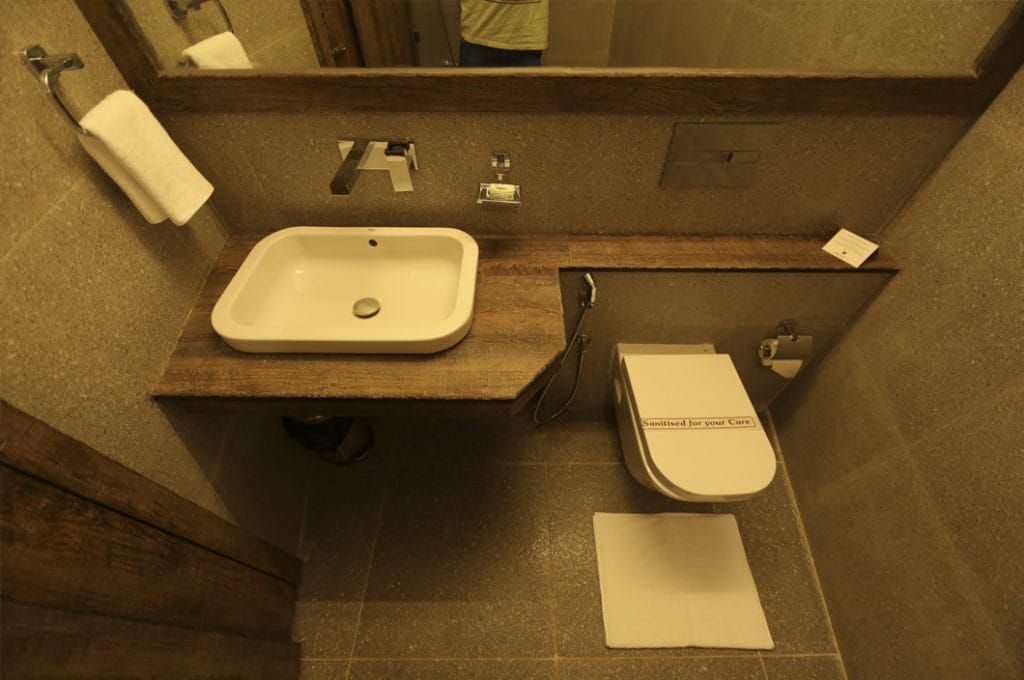 Soumithre- Pool Room