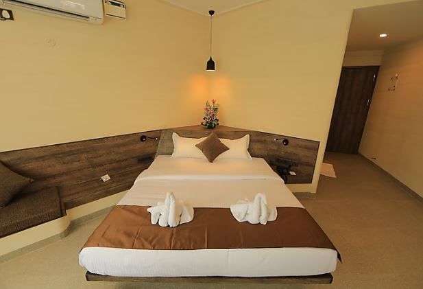 Shilhaandara Resort Soumithre- Standard Room 3
