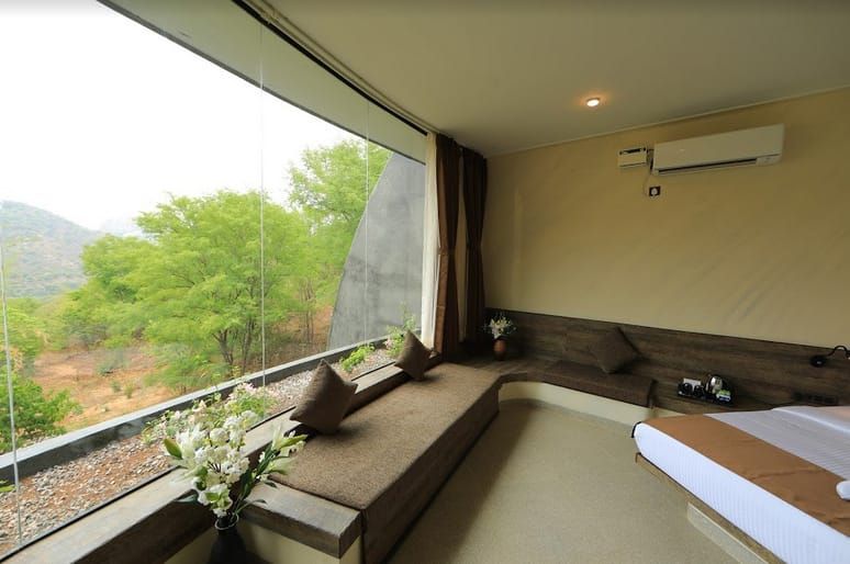 Shilhaandara Resort Soumithre- Standard Room 6