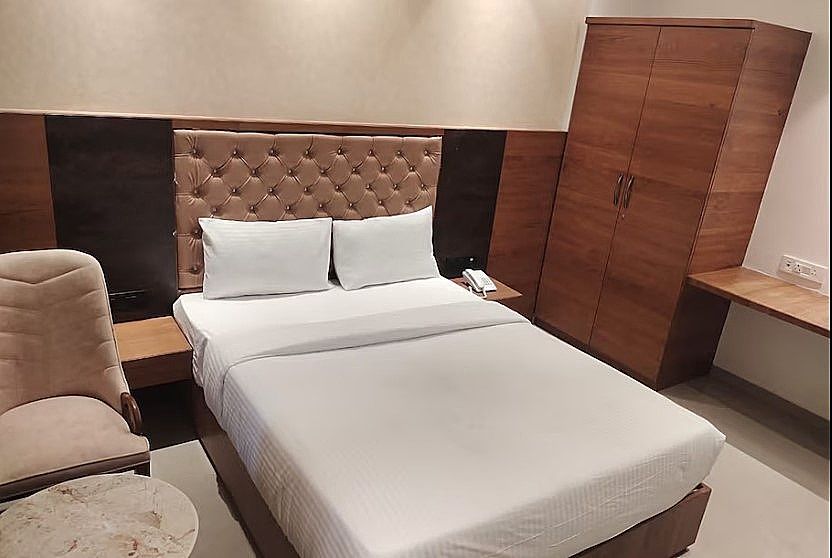 Shree Inn by Tamanna Hotels Double Room with Balcony 3