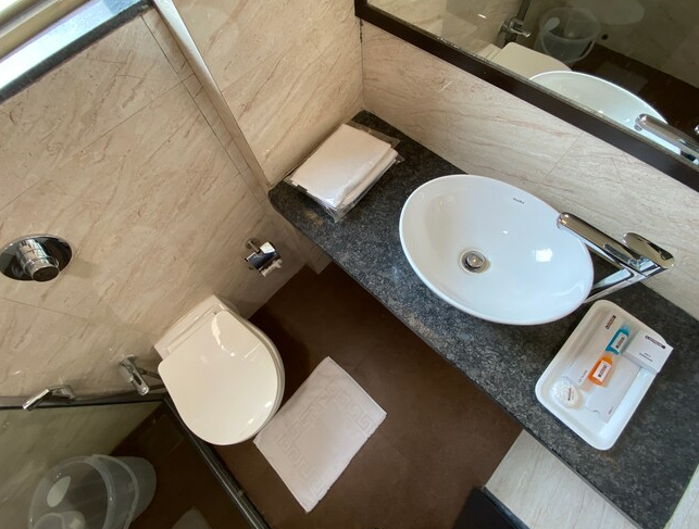 Hotel Singh's By WB Hotels Super Deluxe AC Room 5