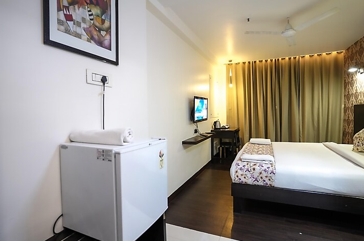 Hotel Singh's By WB Hotels Super Deluxe AC Room