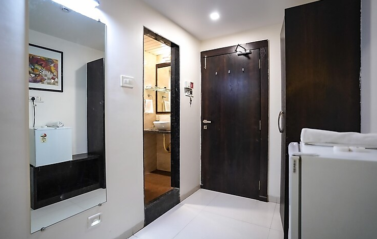 Hotel Singh's By WB Hotels Super Deluxe AC Room 7