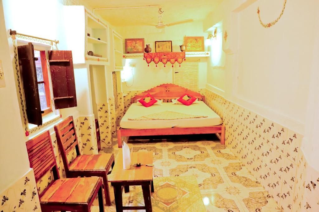 Singhvis Haveli Standard Room 5