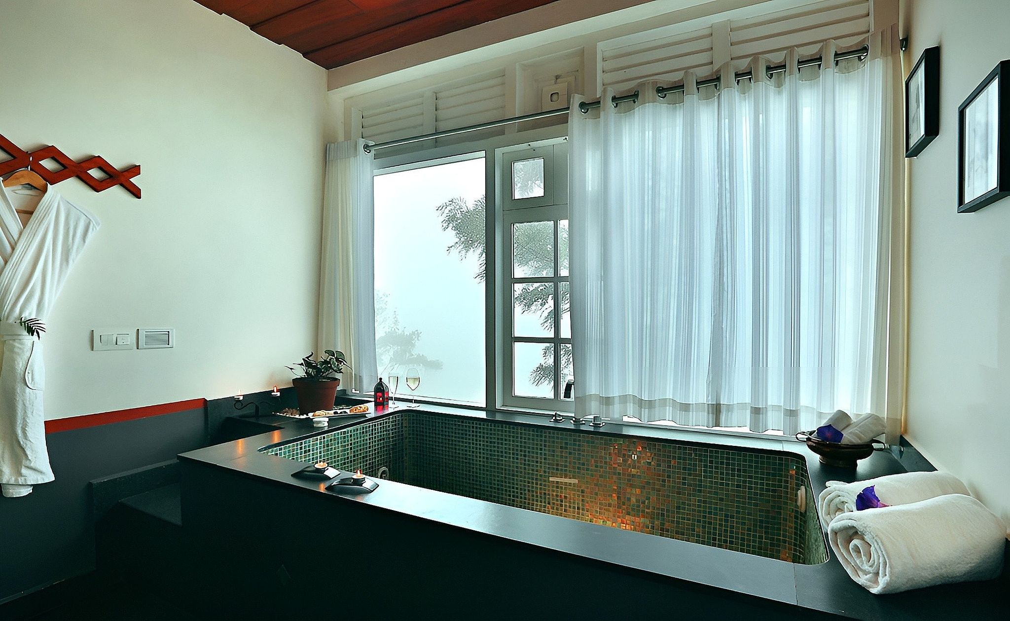 SpiceTree Munnar Boutique Resort Classic Room with Jacuzzi 7