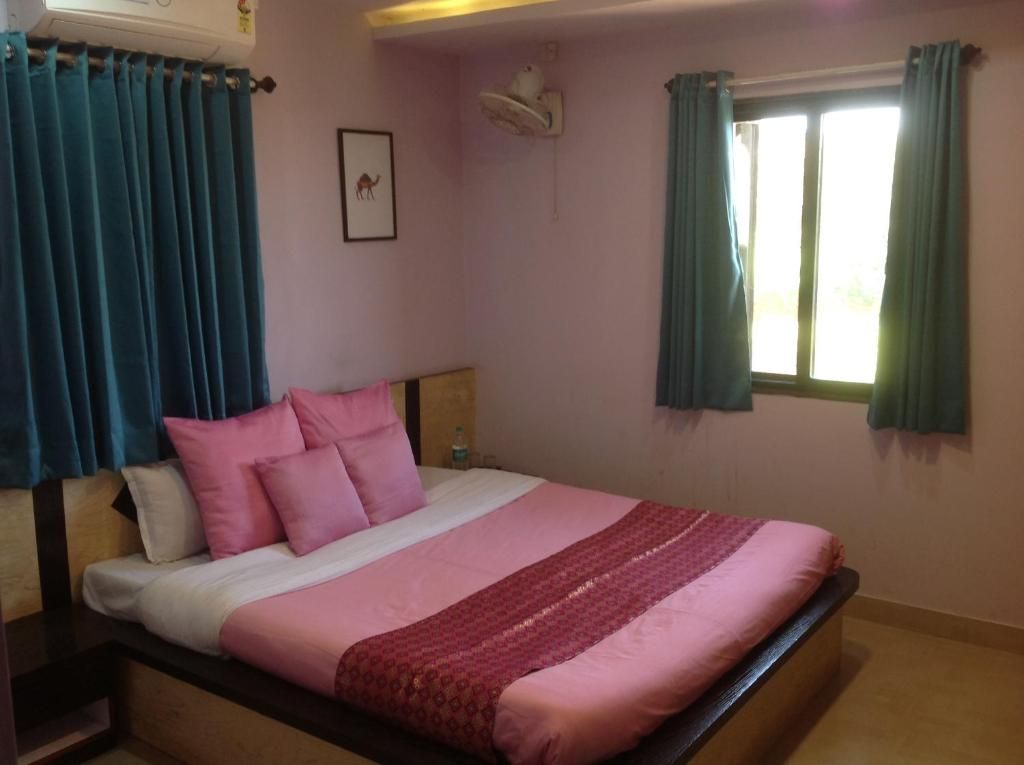 Family Room With Garden View