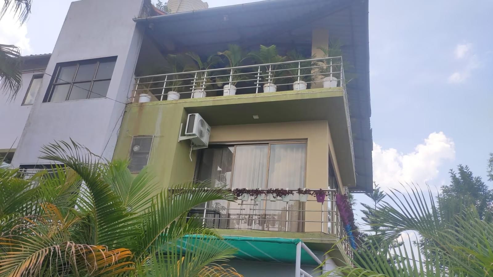 undefined Strawberry County 10