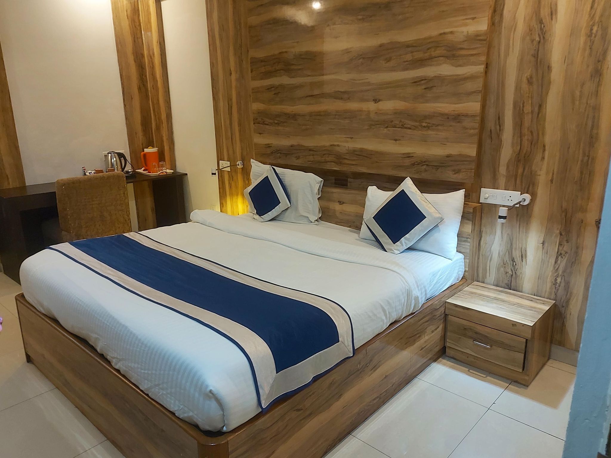 ToBo Syona Residency Superiour Club Room 6