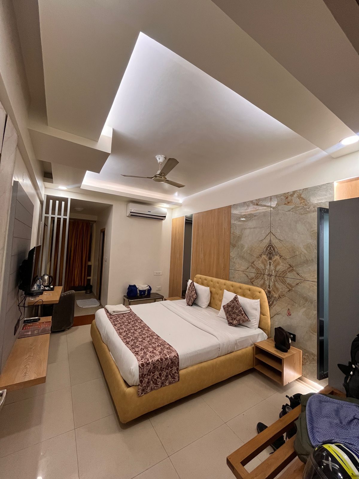 ToBo Syona Residency Superiour Club Room 5