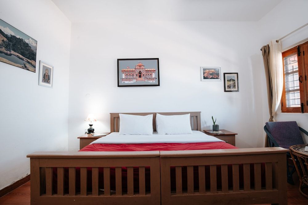 Tehri Retreat Standard Room (Snow View)