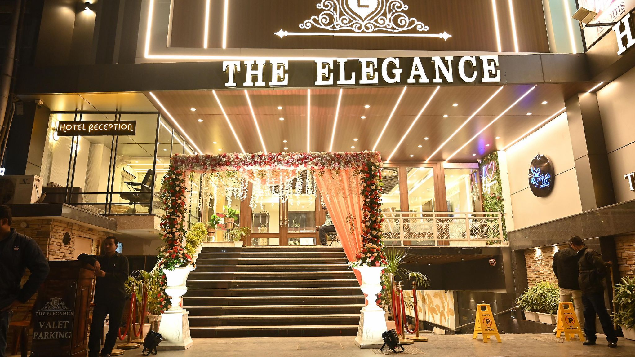 undefined The Elegance Hotel 4