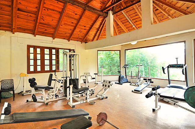 The Lake Resort — property photograph 3