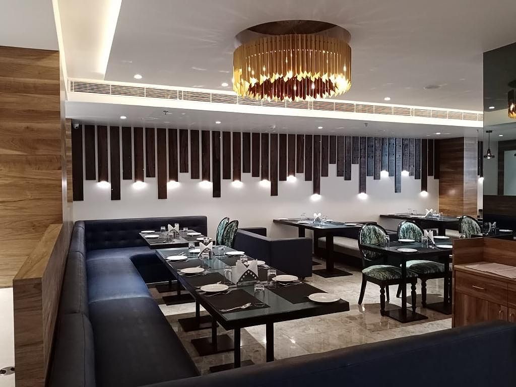 Food & Dining