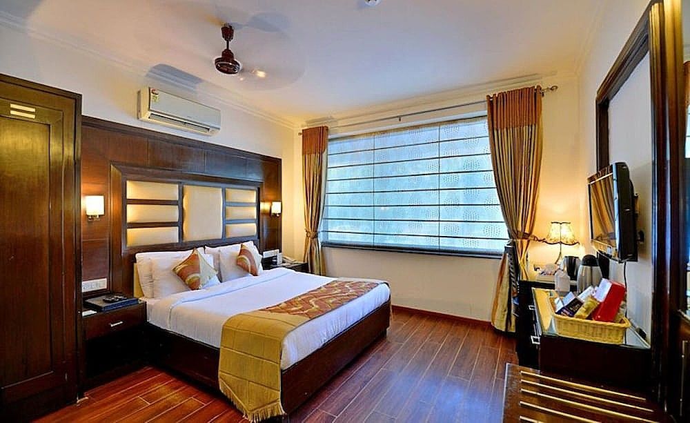 Hotel  Southgate Deluxe Room 17
