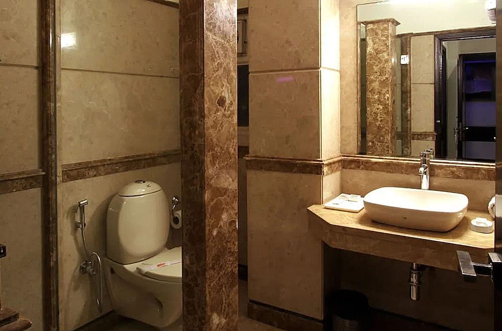 Hotel  Southgate Deluxe Room 34