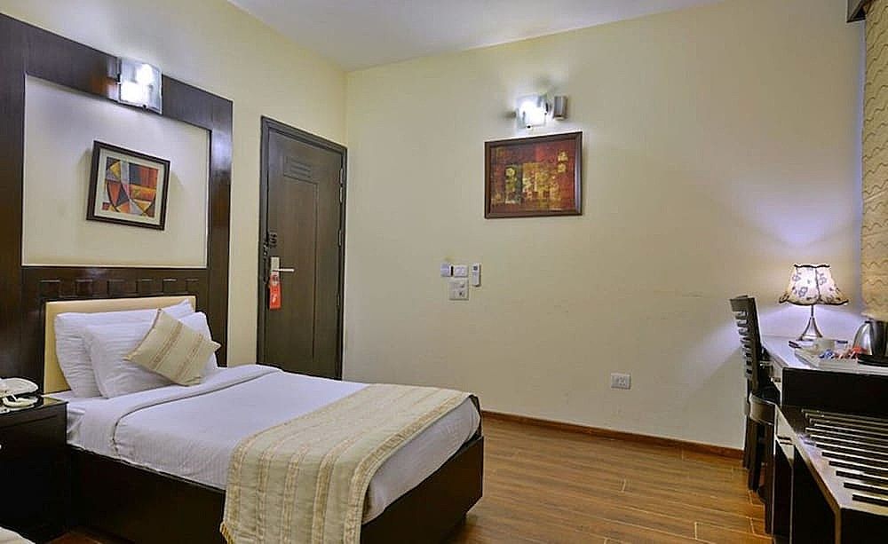 Hotel  Southgate Deluxe Room 19