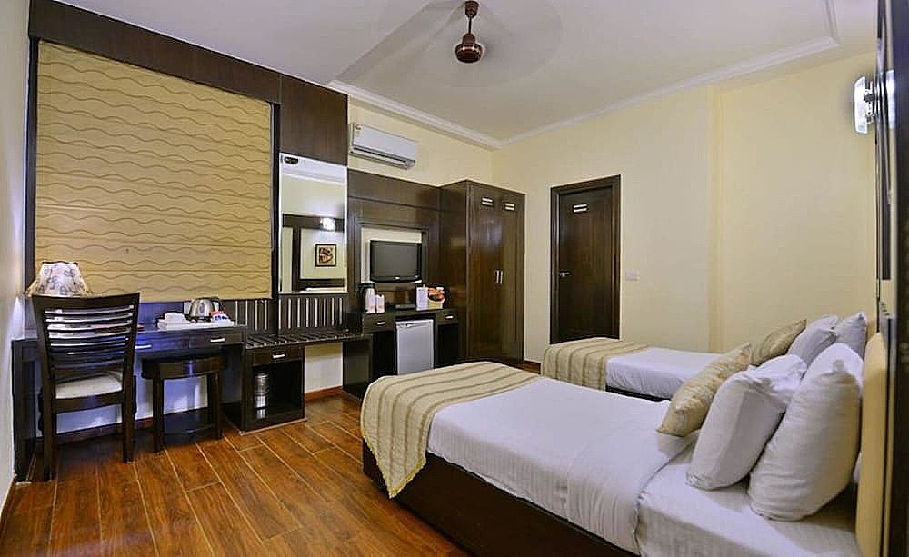 Hotel  Southgate Deluxe Room 23