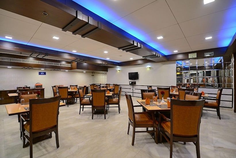 Food & Dining
