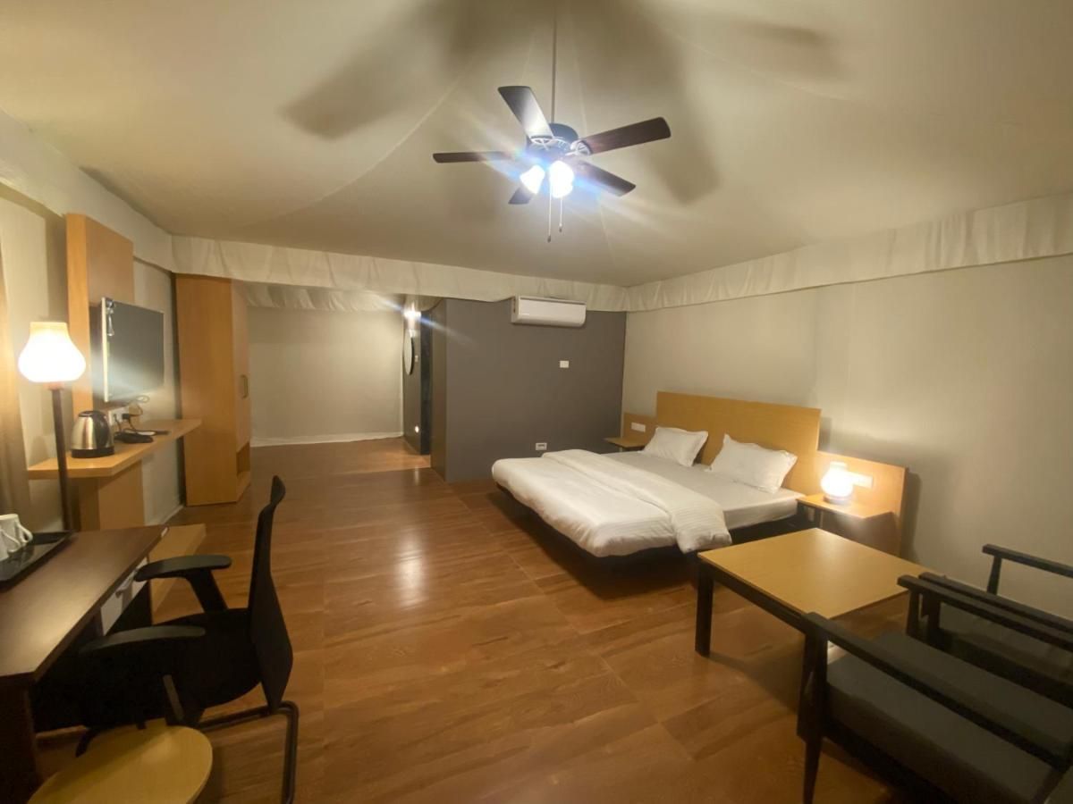 deluxe room