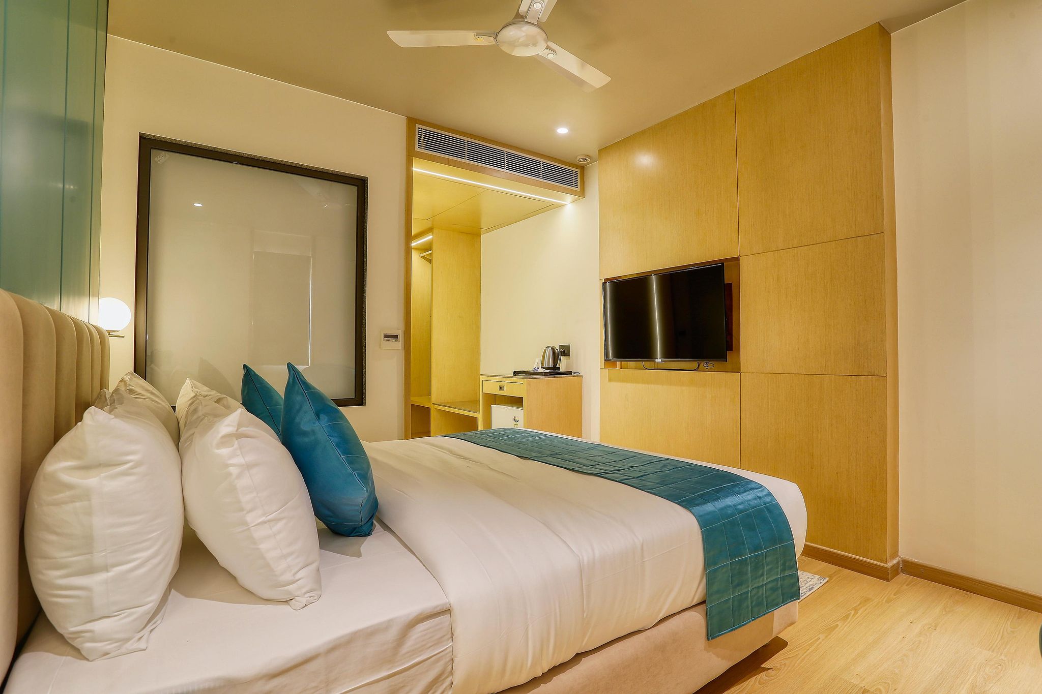 The Vincent Inn Deluxe Room 4