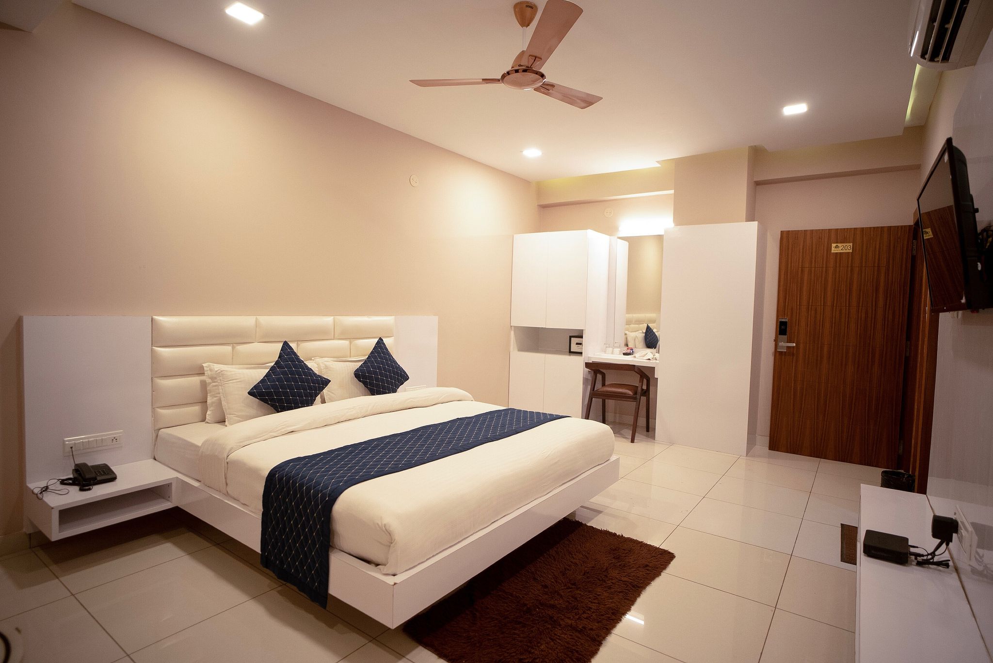 Super Deluxe Room with mountain view