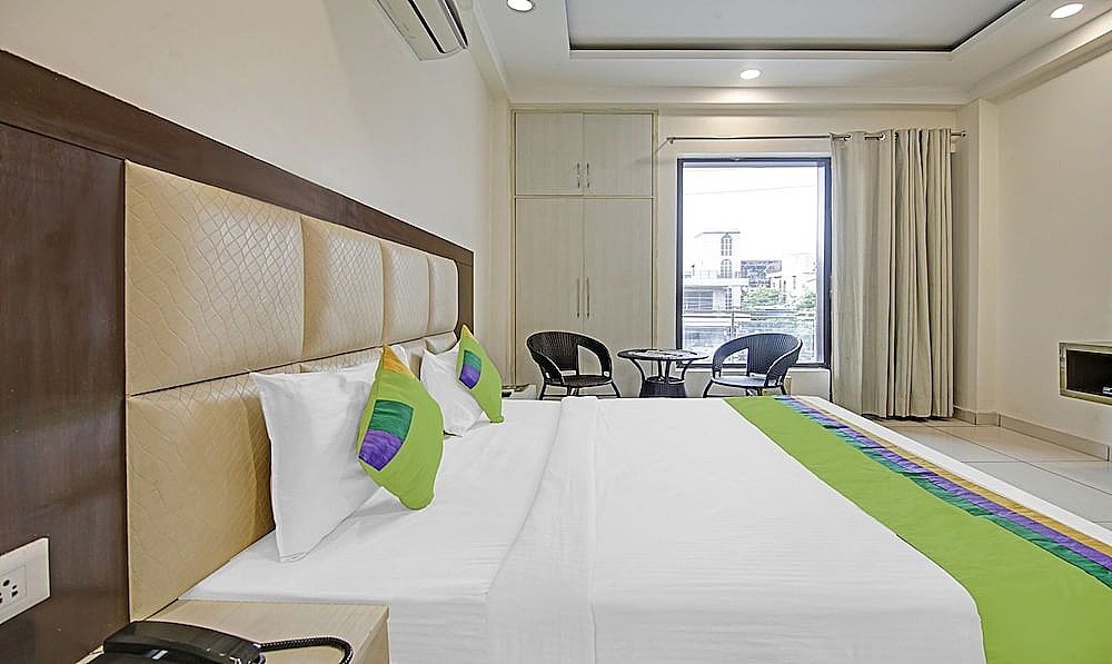 Treebo Apple Pie Standard Double Room 4