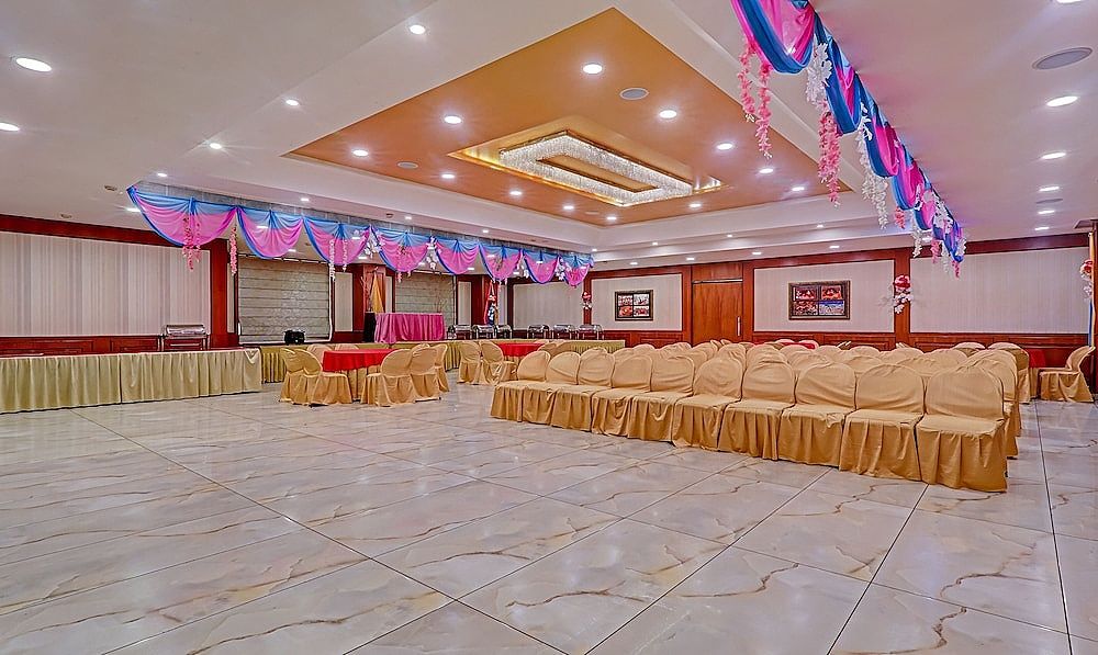 undefined Treebo Edesia 9