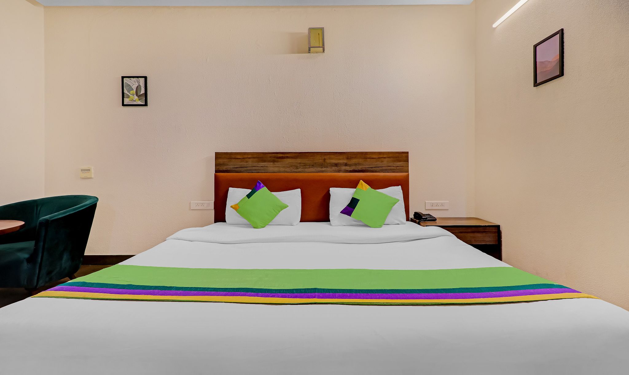 Treebo Edesia Deluxe Double Room 3