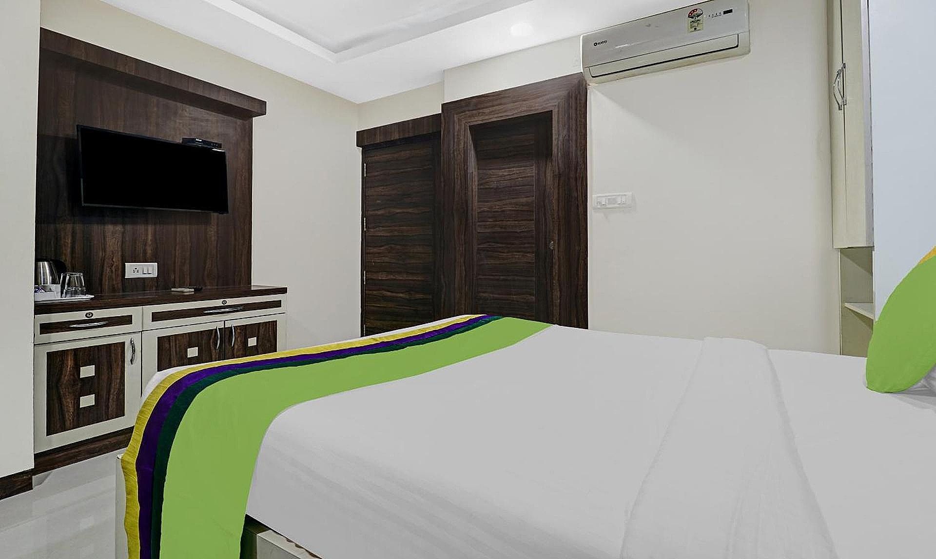 Treebo Elite Premium Homes Standard Double Room