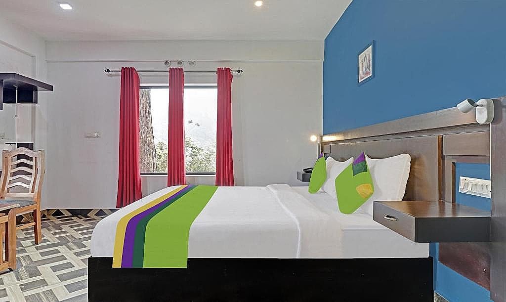 Treebo Trend Hazeberg Resort Oak 4