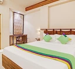 Treebo Arastu Grand Standard Double Room 6