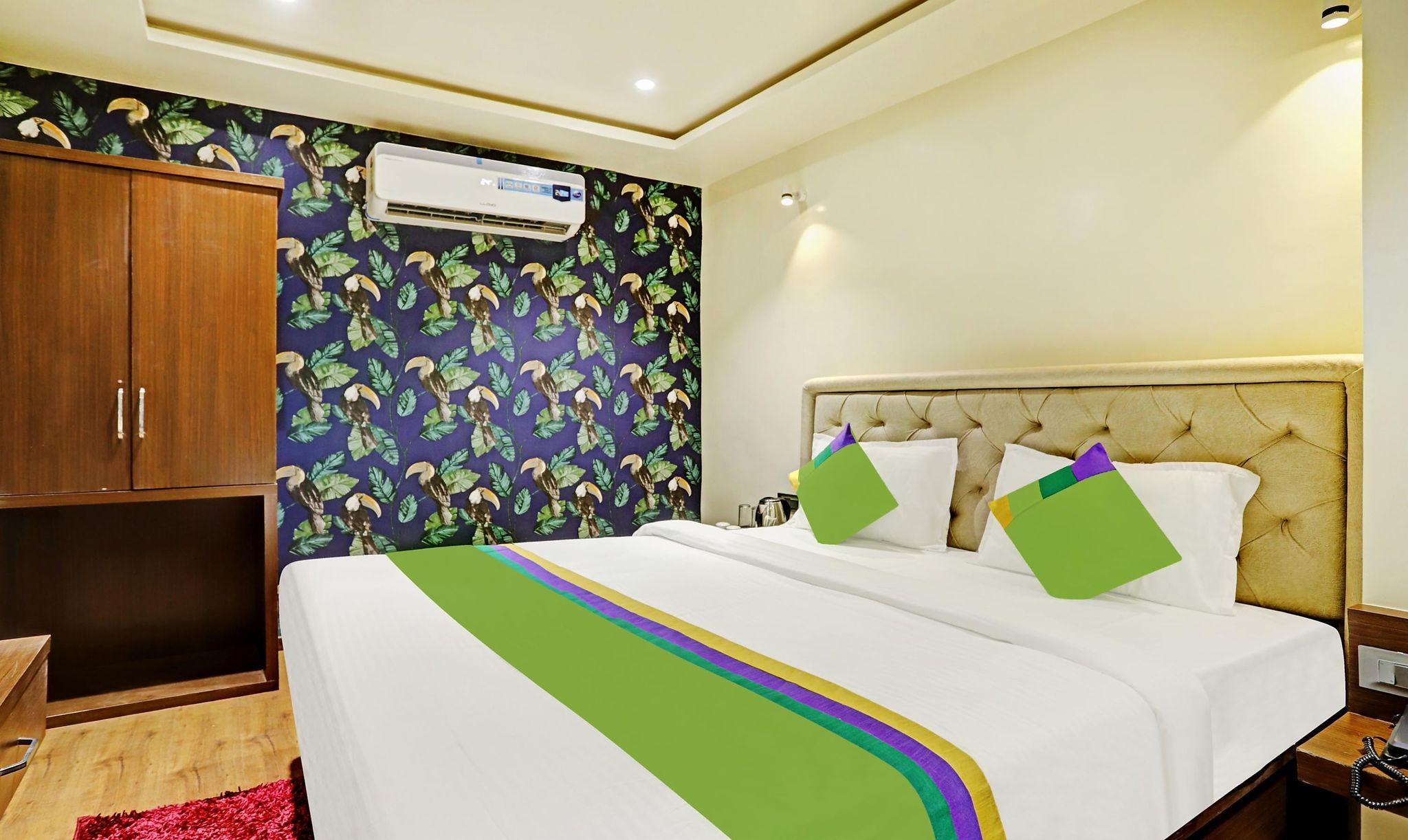 Treebo Risha Deluxe Double Room 6