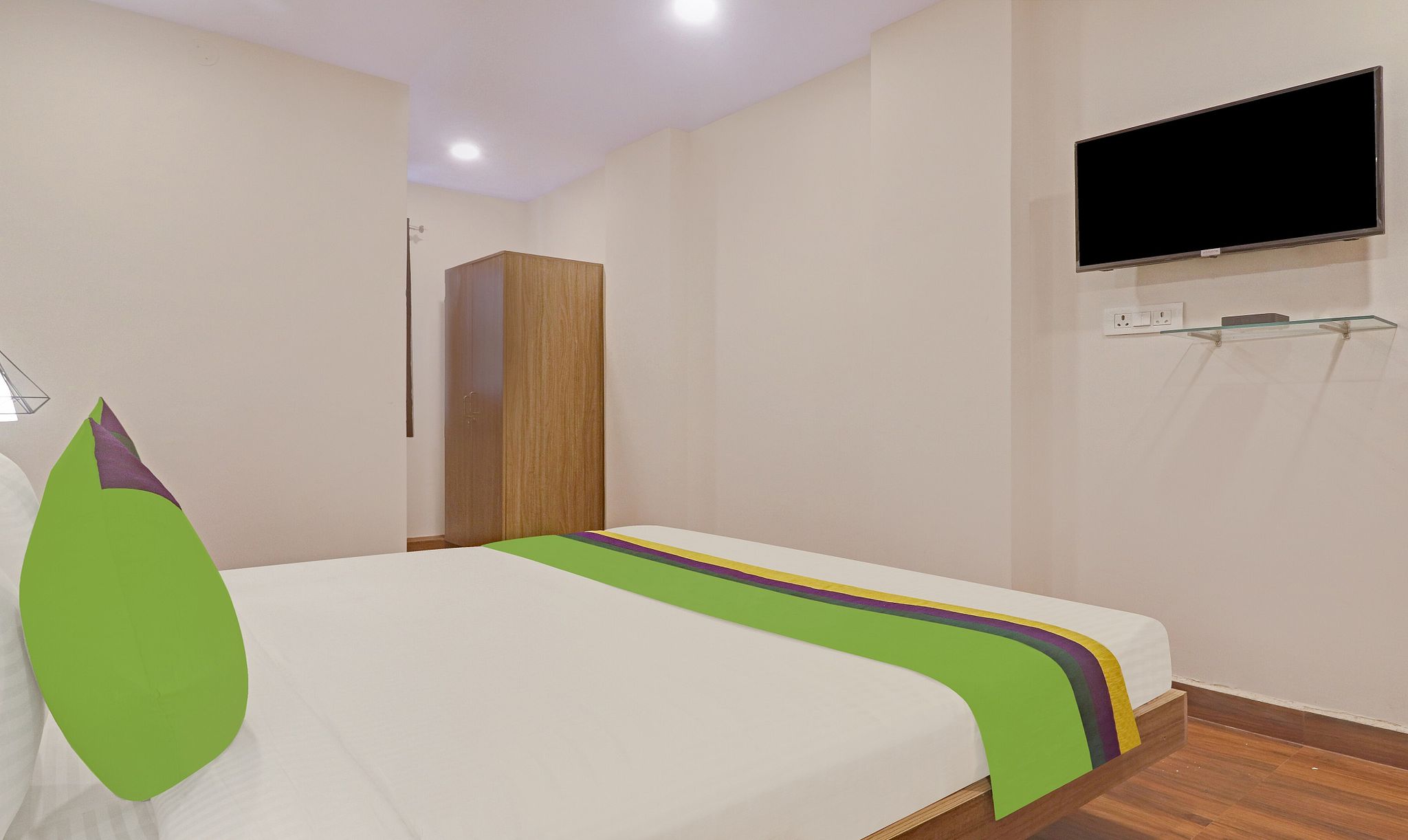 Treebo Seventh Heaven Kukatpally Standard Double Room 5