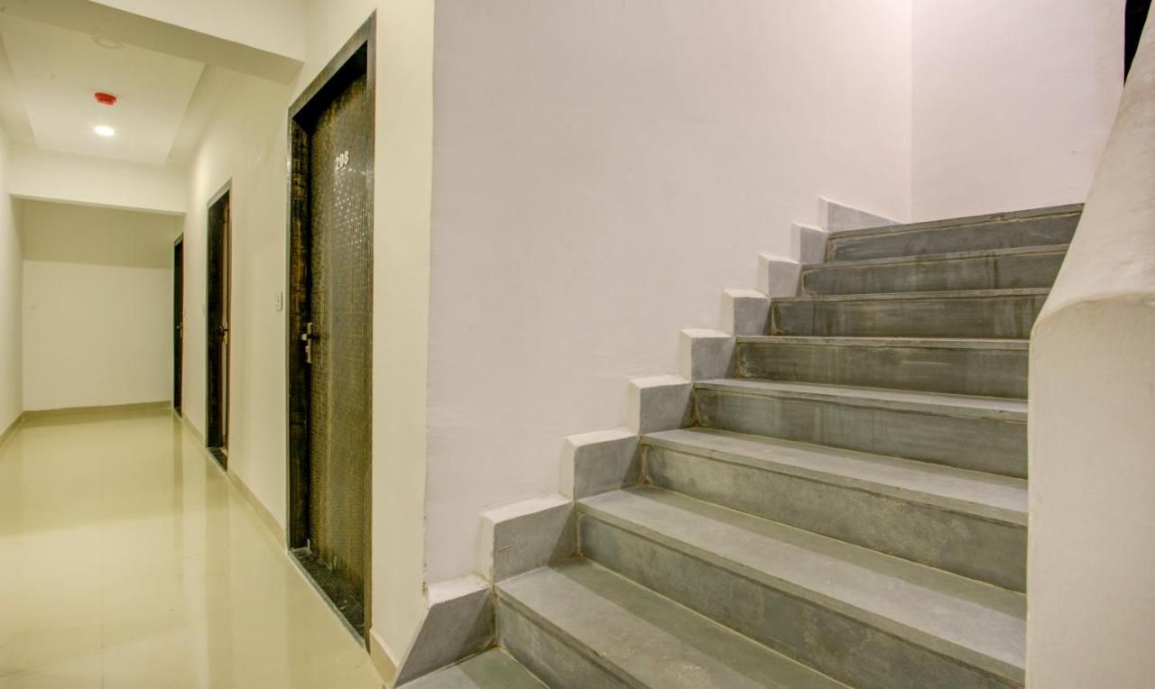 undefined Treebo Kings Inn Vashi 3