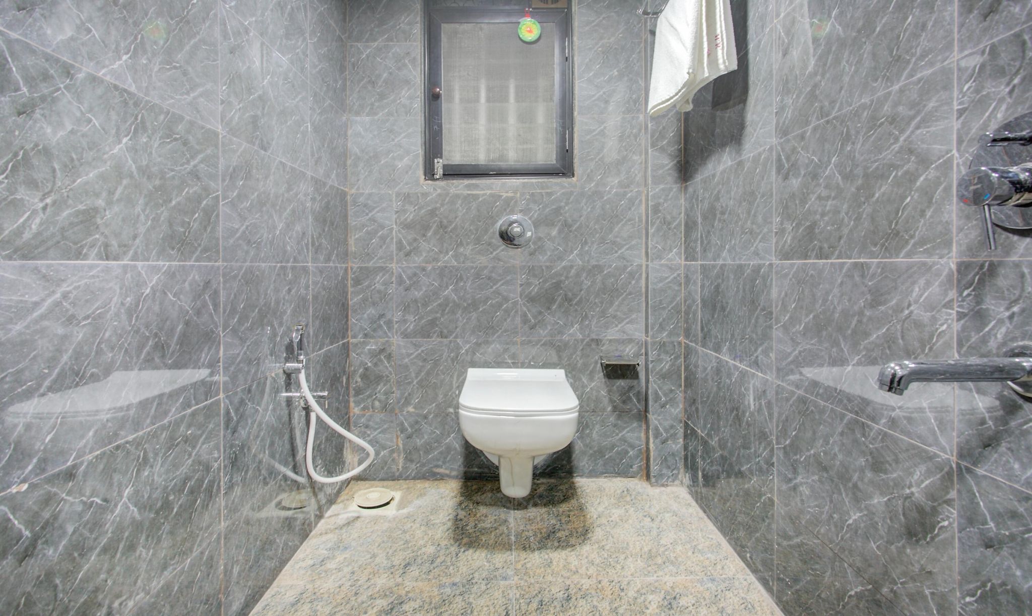 Treebo Kings Inn Vashi Double Room 11