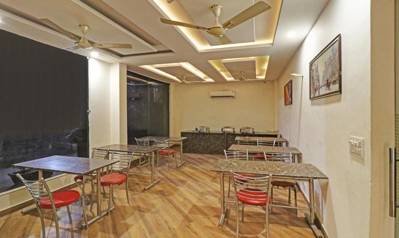 Food & Dining