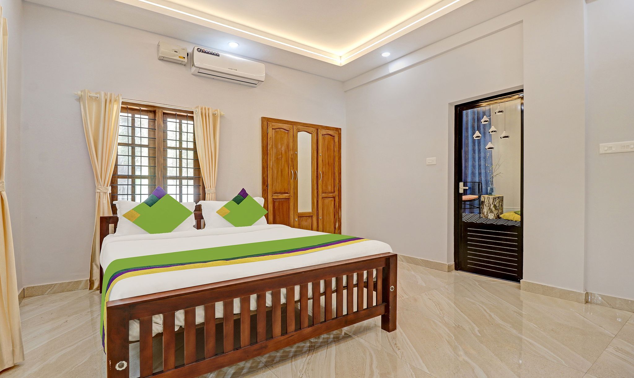 Itsy Hotels Palm Grove By D2V Standard Double Room 4