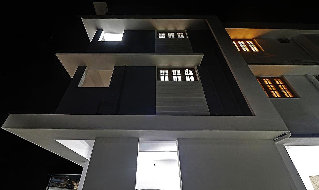 undefined Itsy Hotels Palm Grove By D2V 8