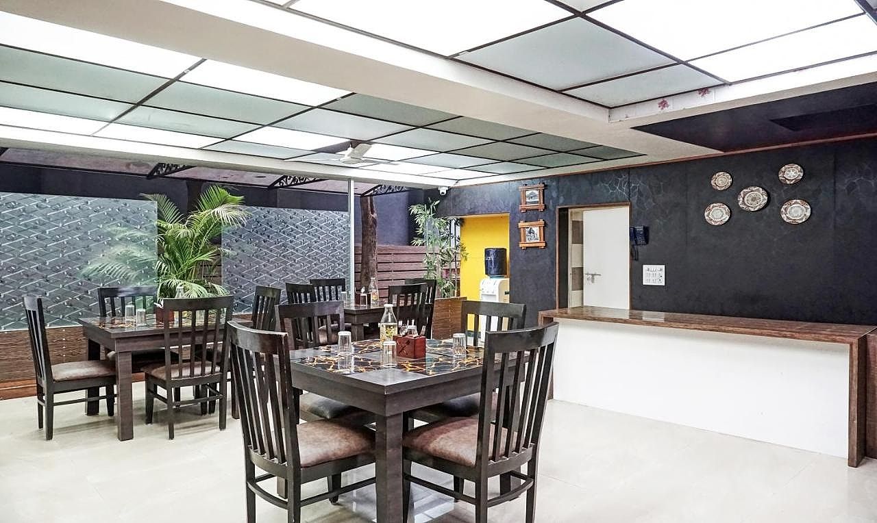 Food & Dining