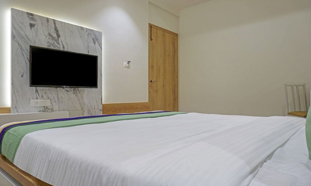 Treebo The Utsav, Nashik Maple Room 14