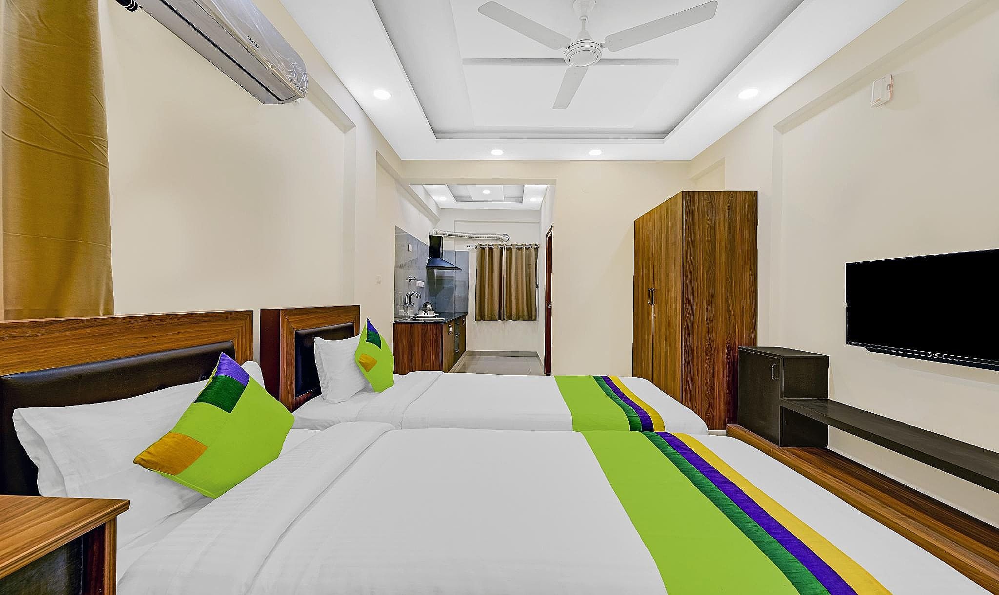 Treebo Worldtree Manyata Thanisandra Deluxe Double Room 7