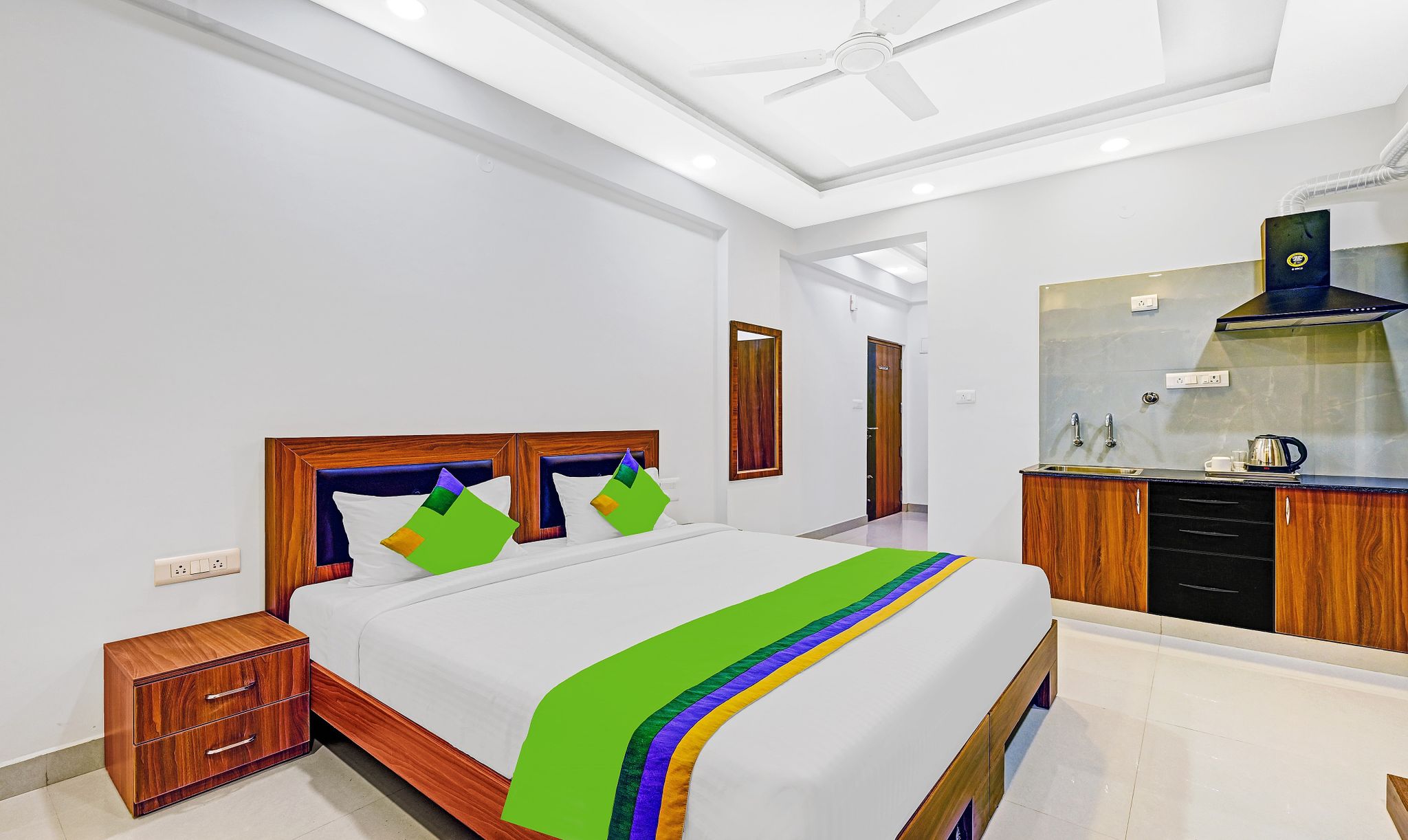 Treebo Worldtree Manyata Thanisandra Deluxe Double Room 5