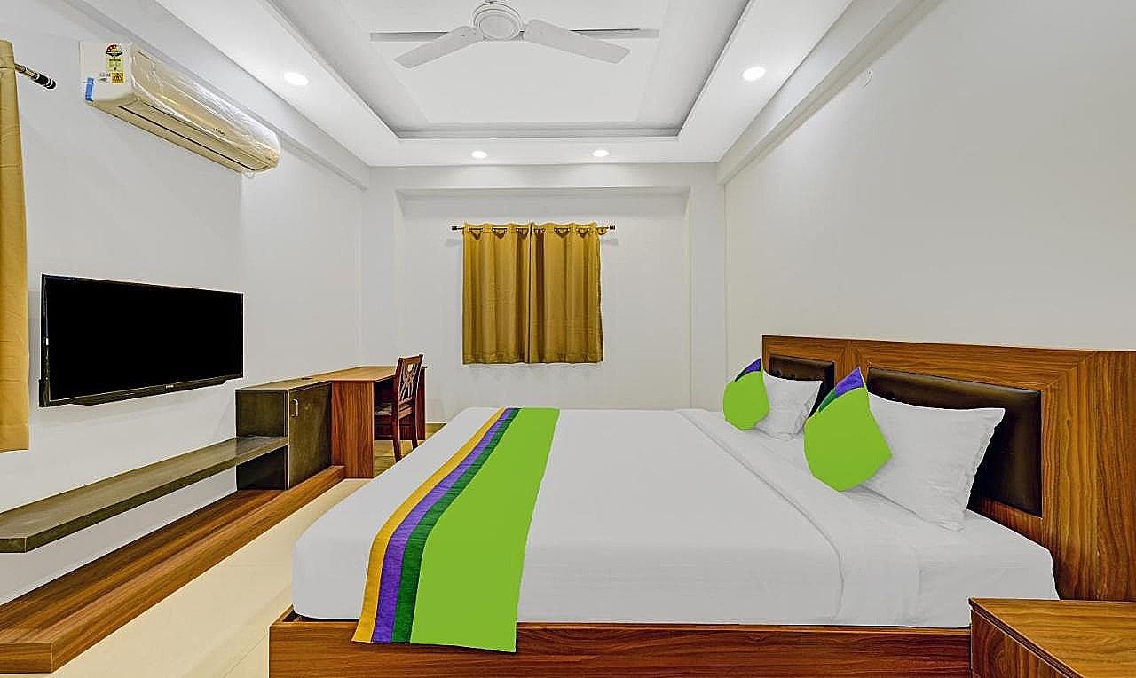 Treebo Worldtree Manyata Thanisandra Deluxe Double Room 3