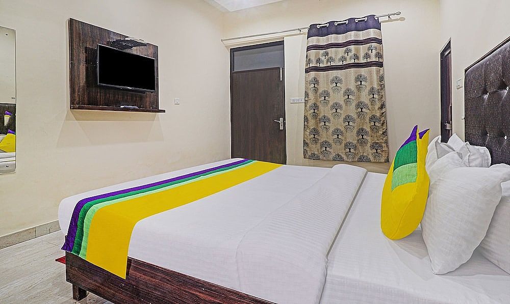 Hotel Albie Stay Inn	 Standard Double Room 5