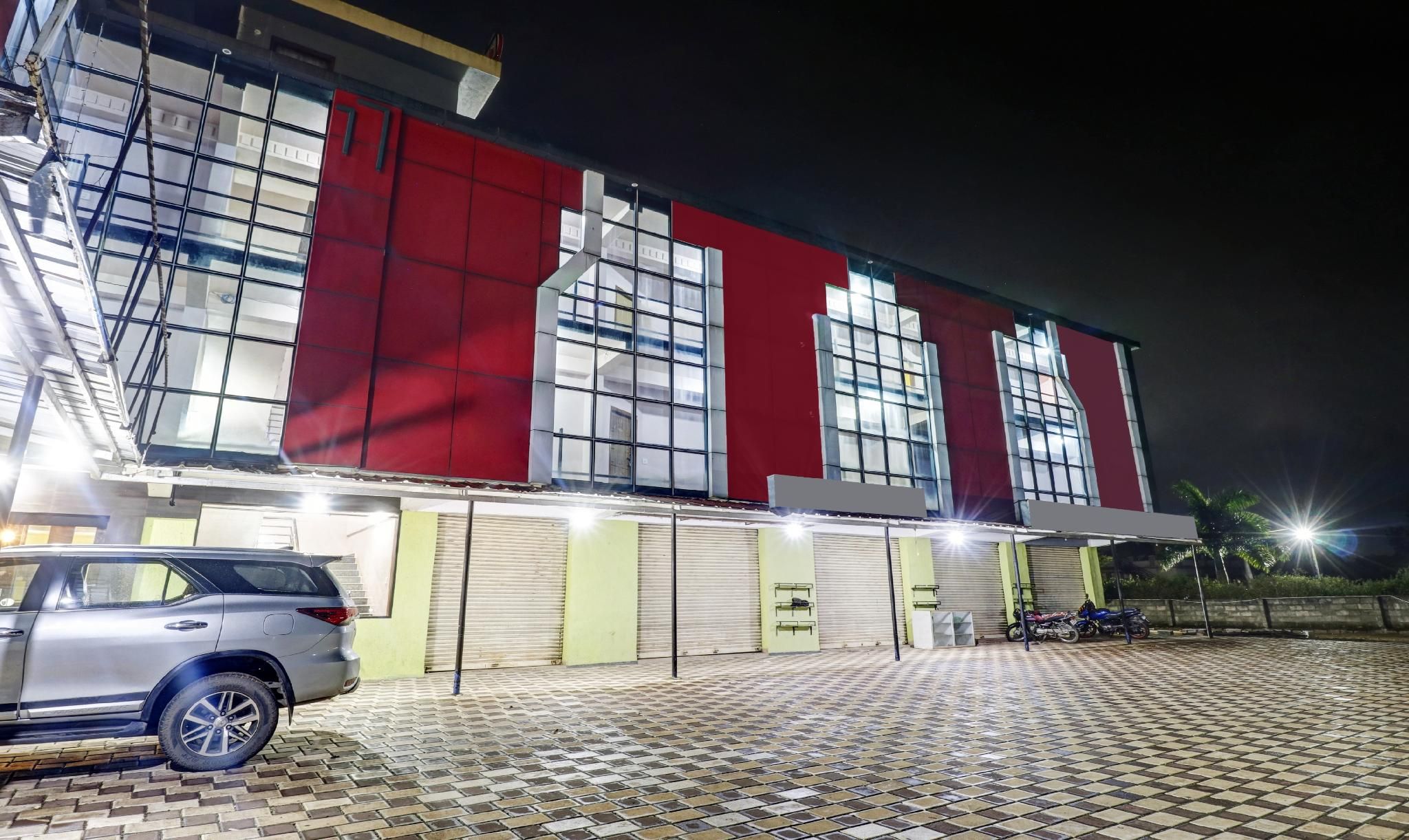 undefined Itsy By Treebo - Aravind Premiere 7